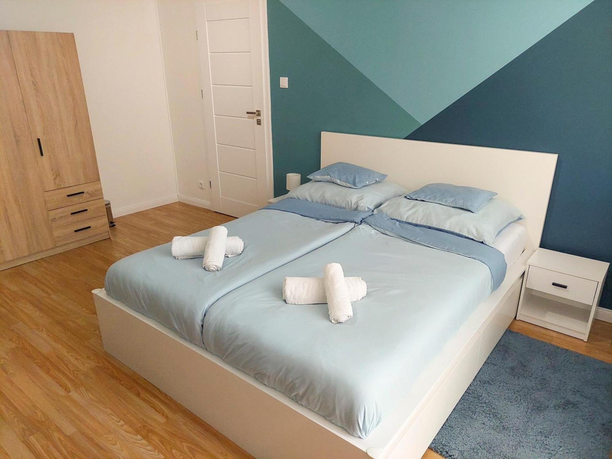 Aweshome City Apartment - 3 Bedrooms And Free Parking 德布勒森 外观 照片