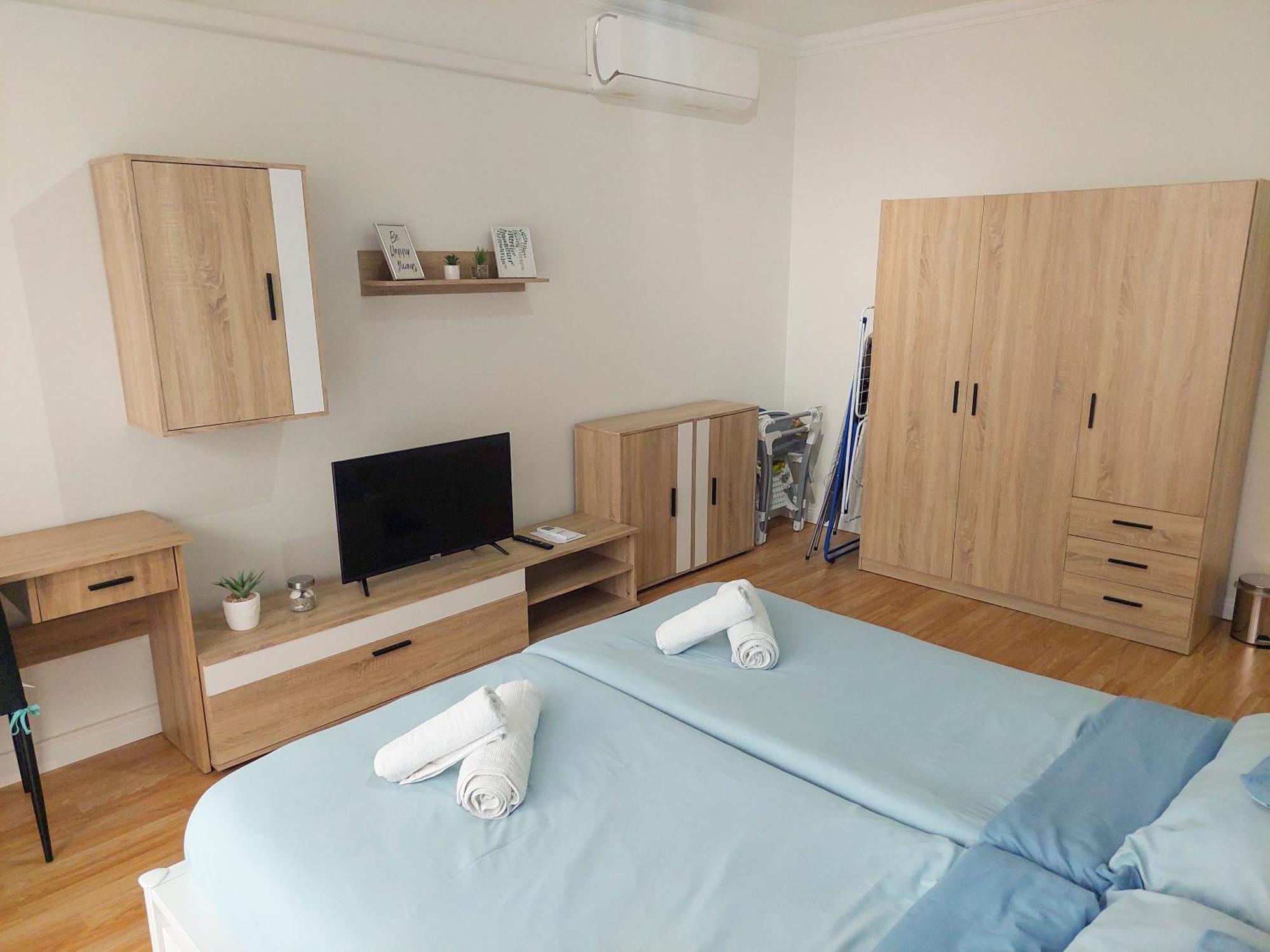 Aweshome City Apartment - 3 Bedrooms And Free Parking 德布勒森 外观 照片