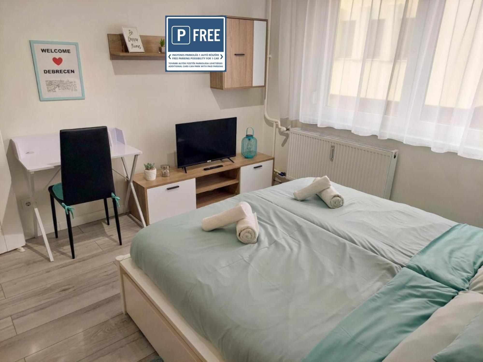 Aweshome City Apartment - 3 Bedrooms And Free Parking 德布勒森 外观 照片